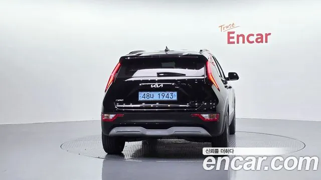 Kia Niro 2023 thumb 3