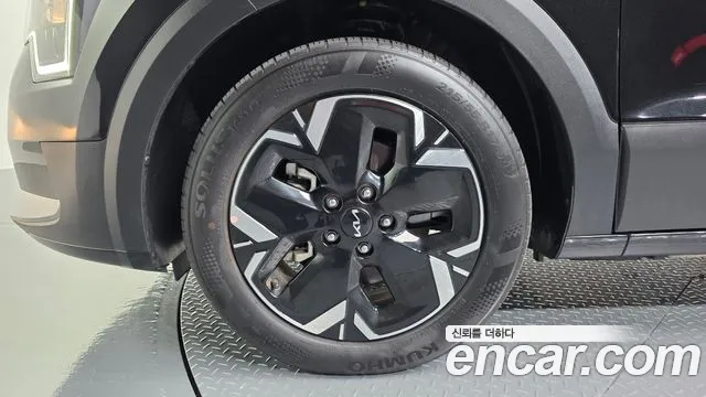 Kia Niro 2023 thumb 4