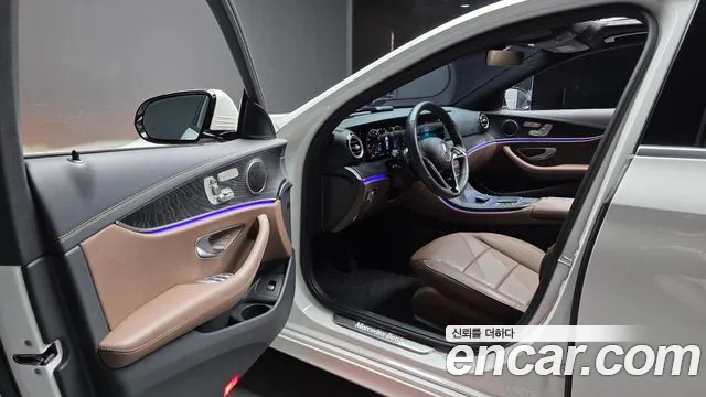 Mercedes-Benz E-Класс 2022 thumb 10