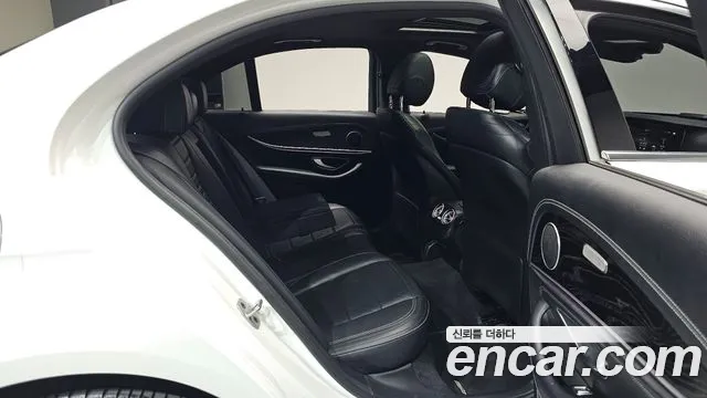 Mercedes-Benz E-Класс 2021 thumb 11