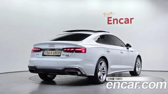 Audi A5 2021 thumb 2