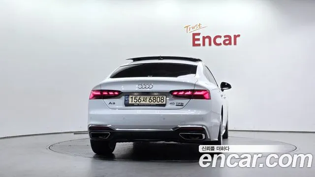 Audi A5 2021 thumb 4