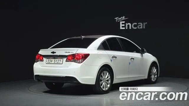 ChevroletGMDaewoo Cruze 2013 thumb 2