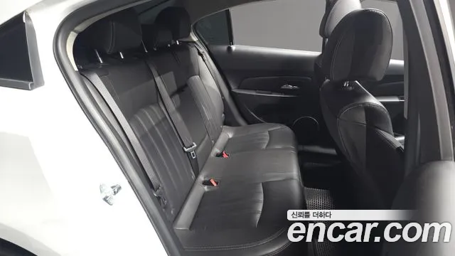 ChevroletGMDaewoo Cruze 2013 thumb 11