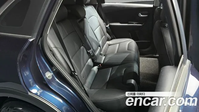 Kia Niro 2017 thumb 11