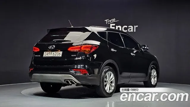 Hyundai Santa Fe 2018 thumb 2