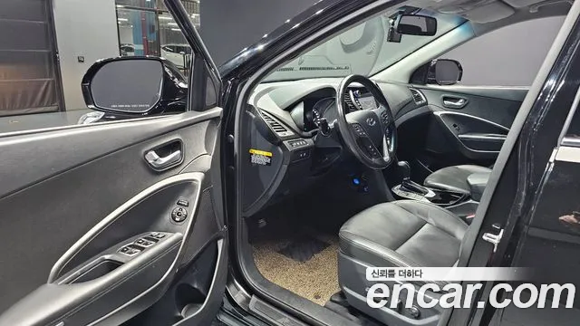 Hyundai Santa Fe 2018 thumb 10