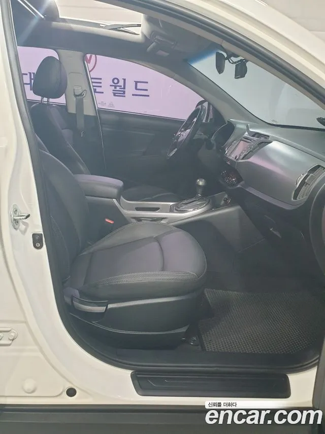 Kia Sportage 2014 thumb 9