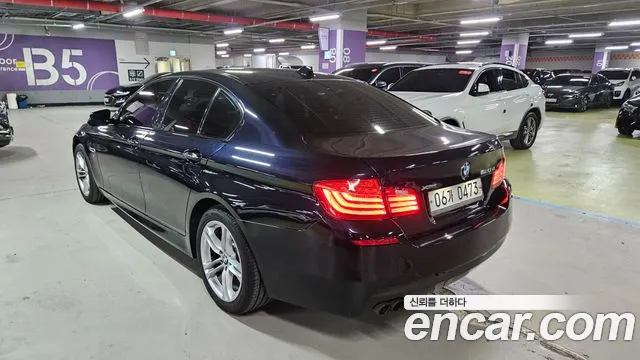BMW 5-Series 2016 thumb 4