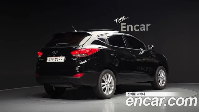 Hyundai Tucson 2010 thumb 2