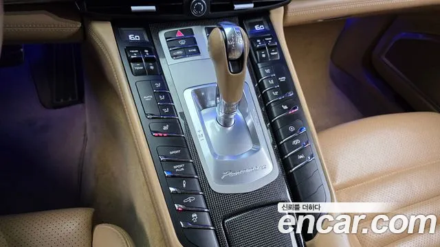 Porsche Panamera 2016 thumb 9