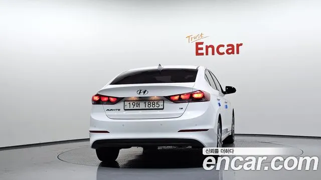 Hyundai Avante 2018 thumb 4