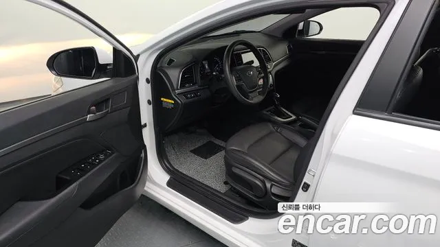 Hyundai Avante 2018 thumb 10