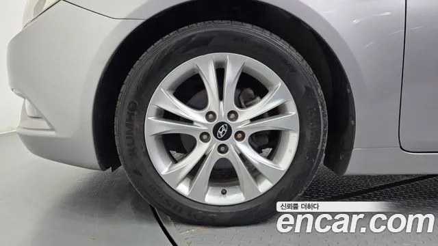 Hyundai Sonata 2011 thumb 5