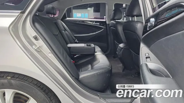 Hyundai Sonata 2011 thumb 12