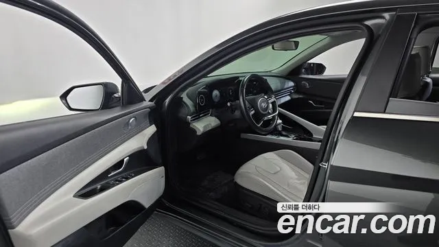 Hyundai Avante 2021 thumb 10