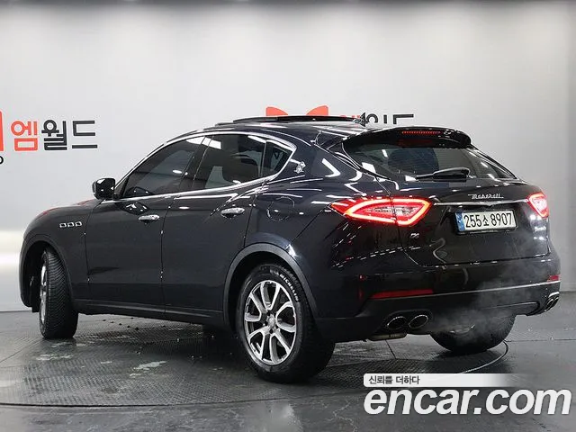 Maserati Levante 2019 thumb 4