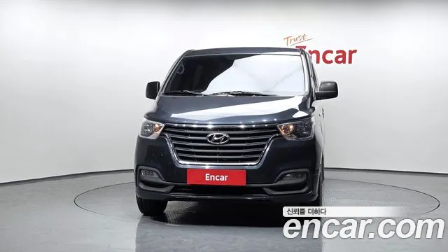 Hyundai Starex 2018 thumb 3