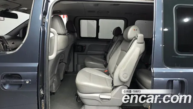Hyundai Starex 2018 thumb 12