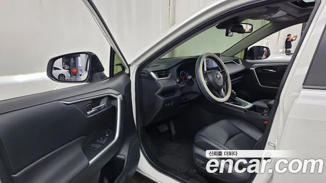 Toyota RAV4 2019 thumb 10