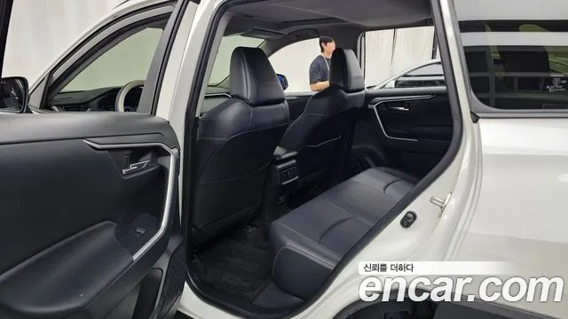 Toyota RAV4 2019 thumb 12