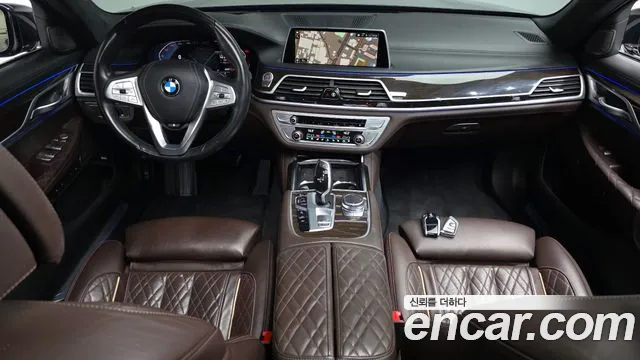 BMW 7-Series 2020 thumb 6