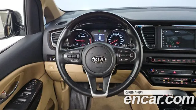 Kia Carnival 2018 thumb 12