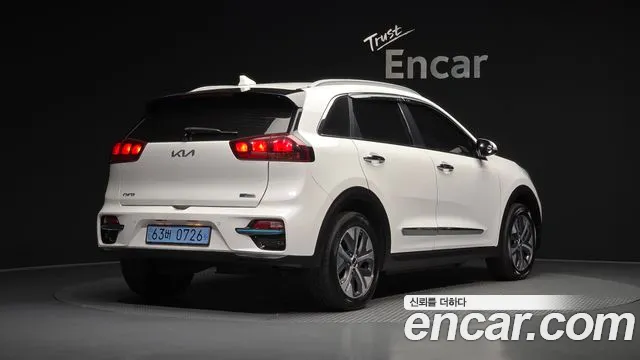 Kia Niro 2021 thumb 2