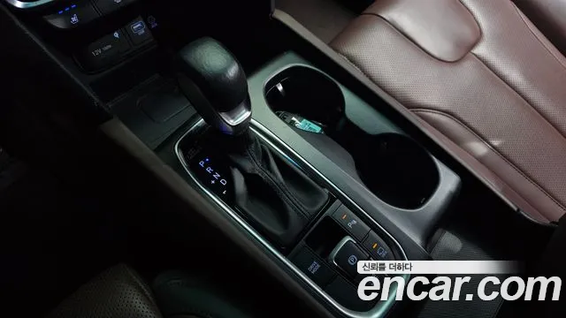 Hyundai Santa Fe 2020 thumb 9