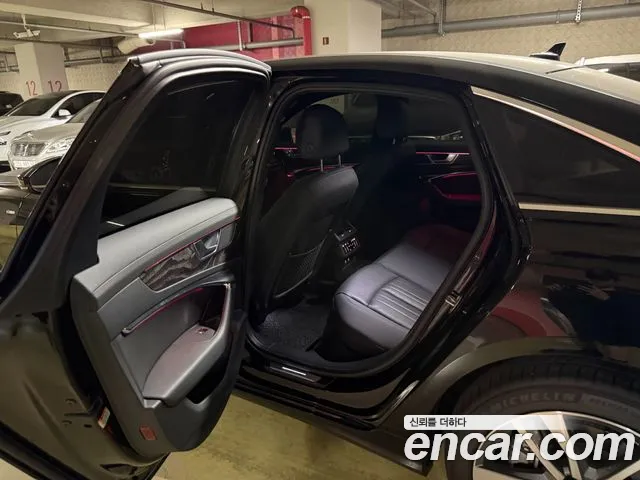 Audi A6 2022 thumb 10