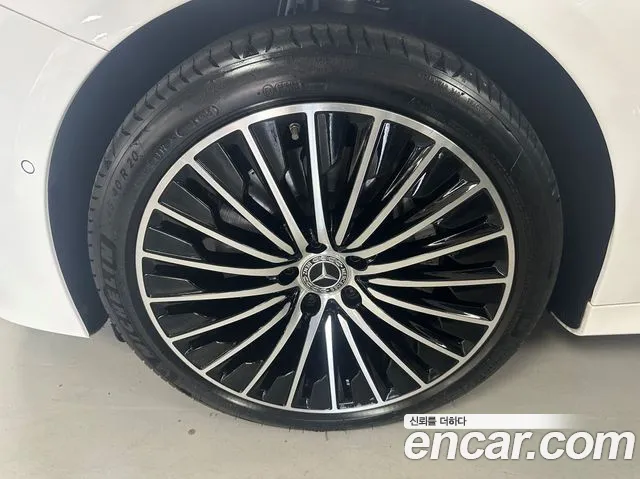 Mercedes-Benz E-Класс 2025 thumb 5