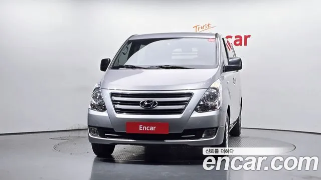 Hyundai Starex 2016 thumb 3