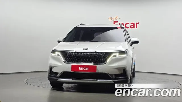 Kia Carnival 2021 thumb 3