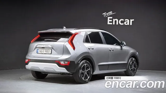 Kia Niro 2022 thumb 2