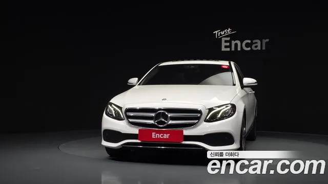 Mercedes-Benz E-Класс 2019 thumb 3