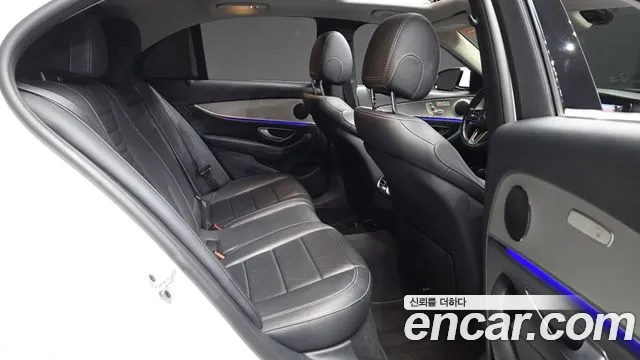 Mercedes-Benz E-Класс 2019 thumb 12