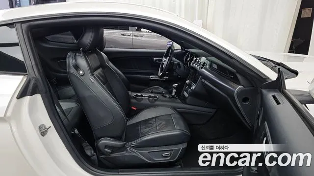 Ford Mustang Mach-E 2017 thumb 11