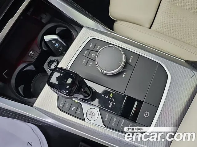 BMW 4-Series 2021 thumb 8