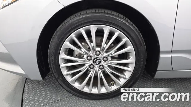 Toyota Avalon 2020 thumb 5