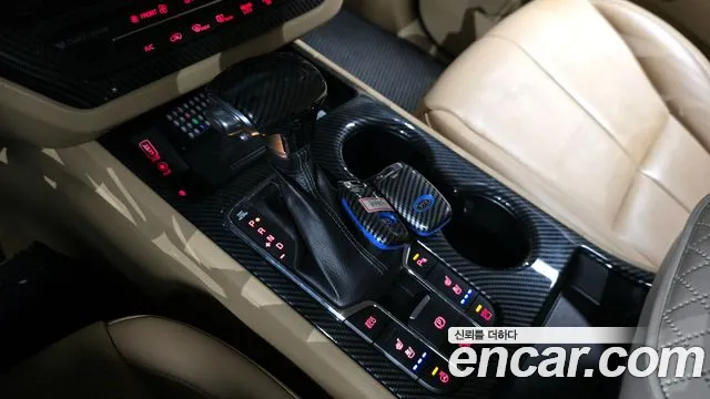 Kia Carnival 2018 thumb 9