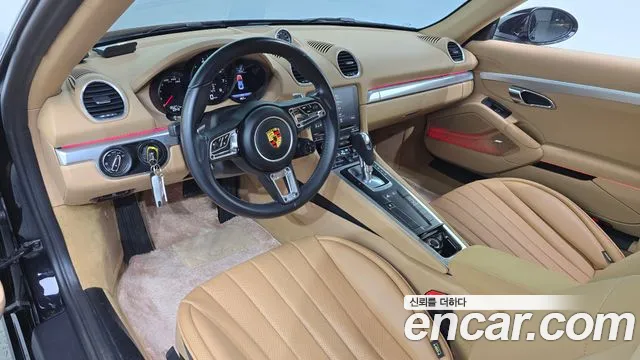 Porsche Cayman 2017 thumb 6
