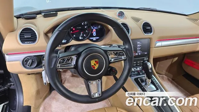 Porsche Cayman 2017 thumb 10