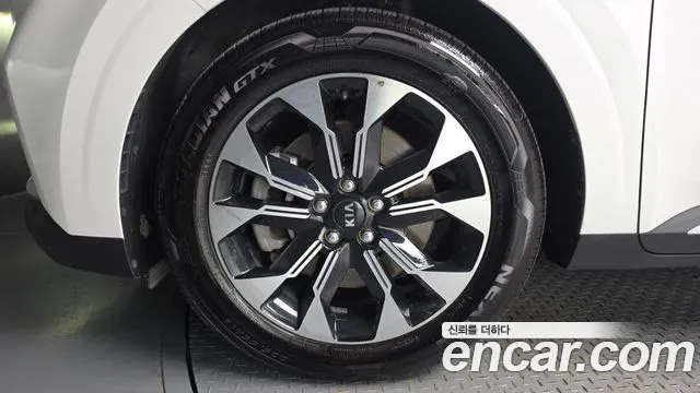 Kia Carnival 2021 thumb 5