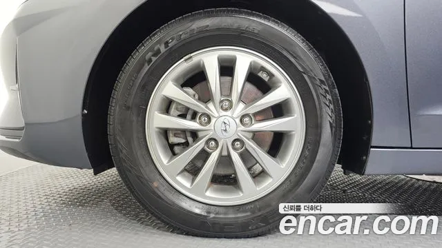 Hyundai Avante 2020 thumb 5