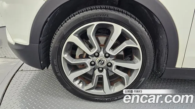 KG_Mobility_Ssangyong TIBOLI 2016 thumb 5
