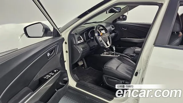 KG_Mobility_Ssangyong TIBOLI 2016 thumb 10
