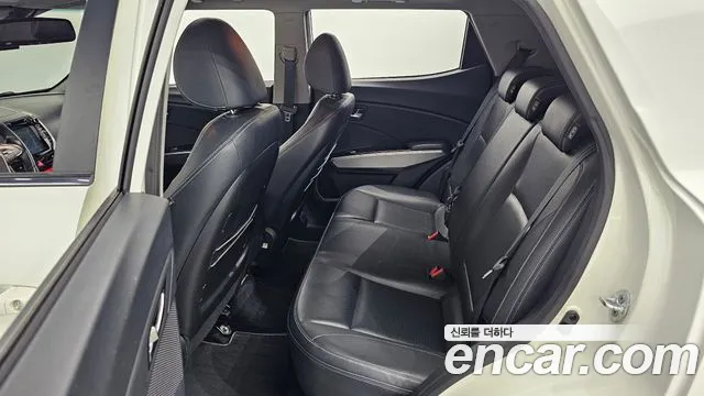 KG_Mobility_Ssangyong TIBOLI 2016 thumb 12