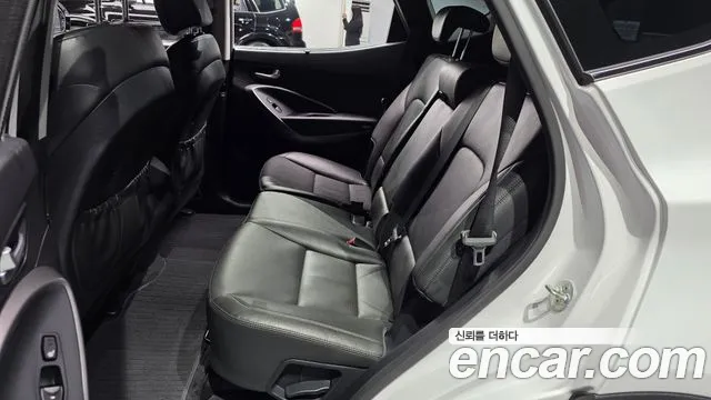 Hyundai Santa Fe 2018 thumb 11