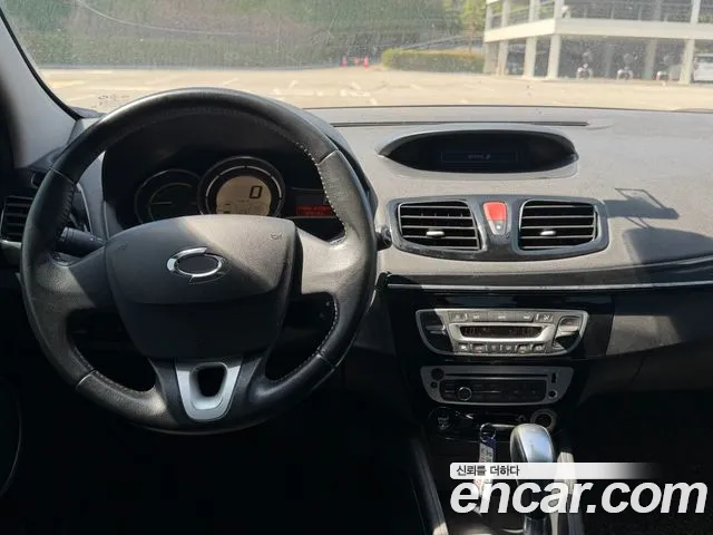 Renault-KoreaSamsung Fluence 2017 thumb 10