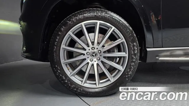 Mercedes-Benz GLS 2025 thumb 5